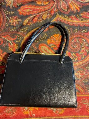Elegant Black Leather Vintage-Style Top Handle Clutch
